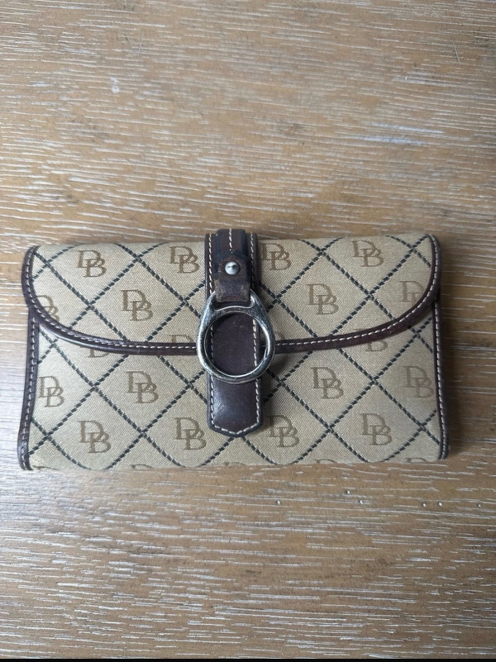 Dooney & Bourke vintage wallet